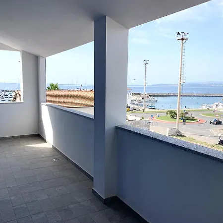 Grazioso Attico Con Aria Condizionata E Comodo Spazio Esterno C347 Apartment *