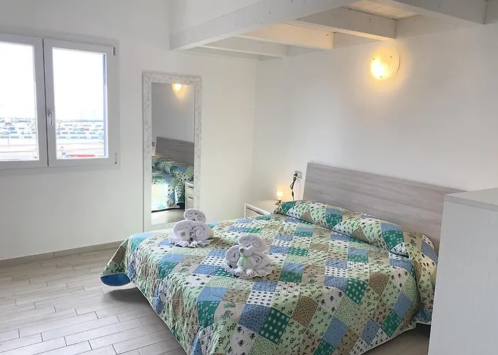 Grazioso Attico Con Aria Condizionata E Comodo Spazio Esterno C347 Apartment