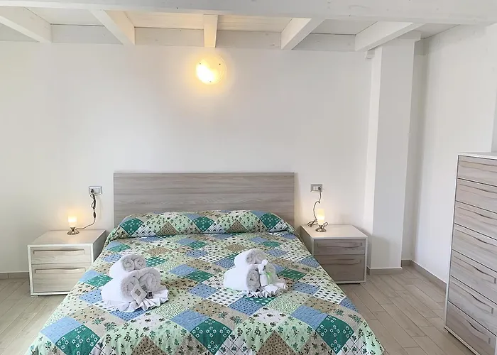 Apartment Grazioso Attico Con Aria Condizionata E Comodo Spazio Esterno C347 *